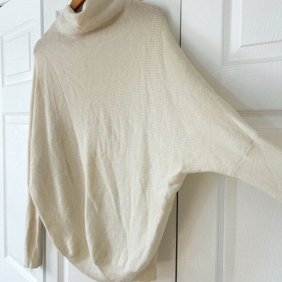 AllSaints Cream Ivory Cowl Neck Oversized Turtleneck Sweater Size Small EUC - Picture 4 of 5